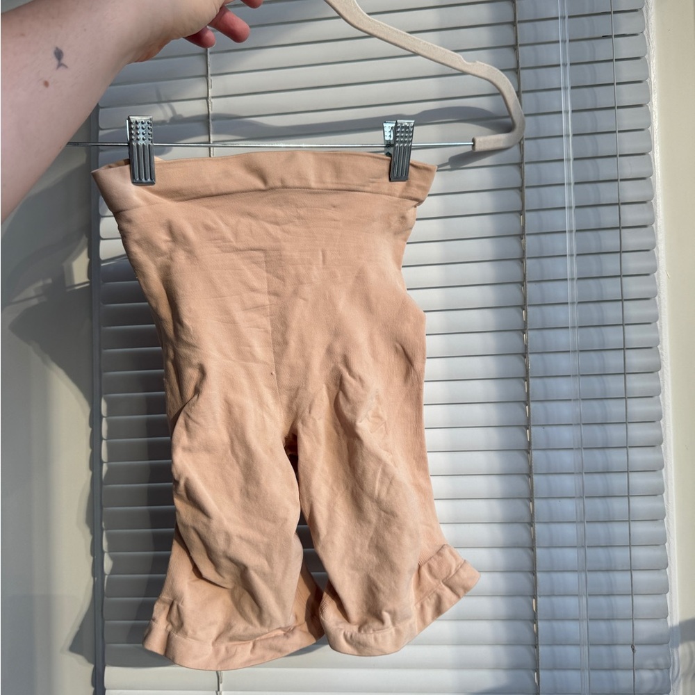 SKIMS Shape-wear Shorts SZ 2X/3X